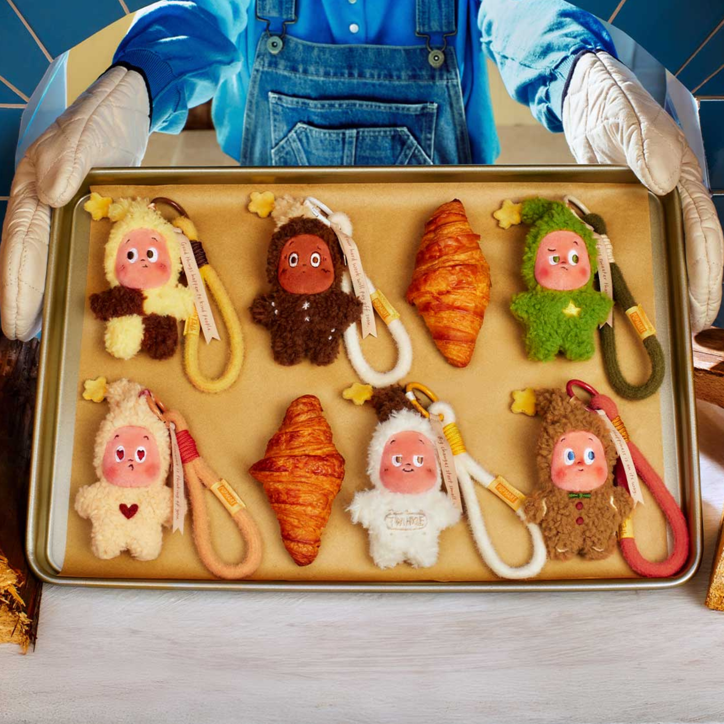 POP MART Twinkle Twinkle Savor The Moment Series Fresh-baked Mini Cookies Plush Pendant