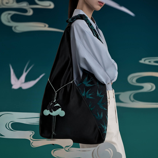 POP MART SKULLPANDA The Mirage Series Shoulder Bag